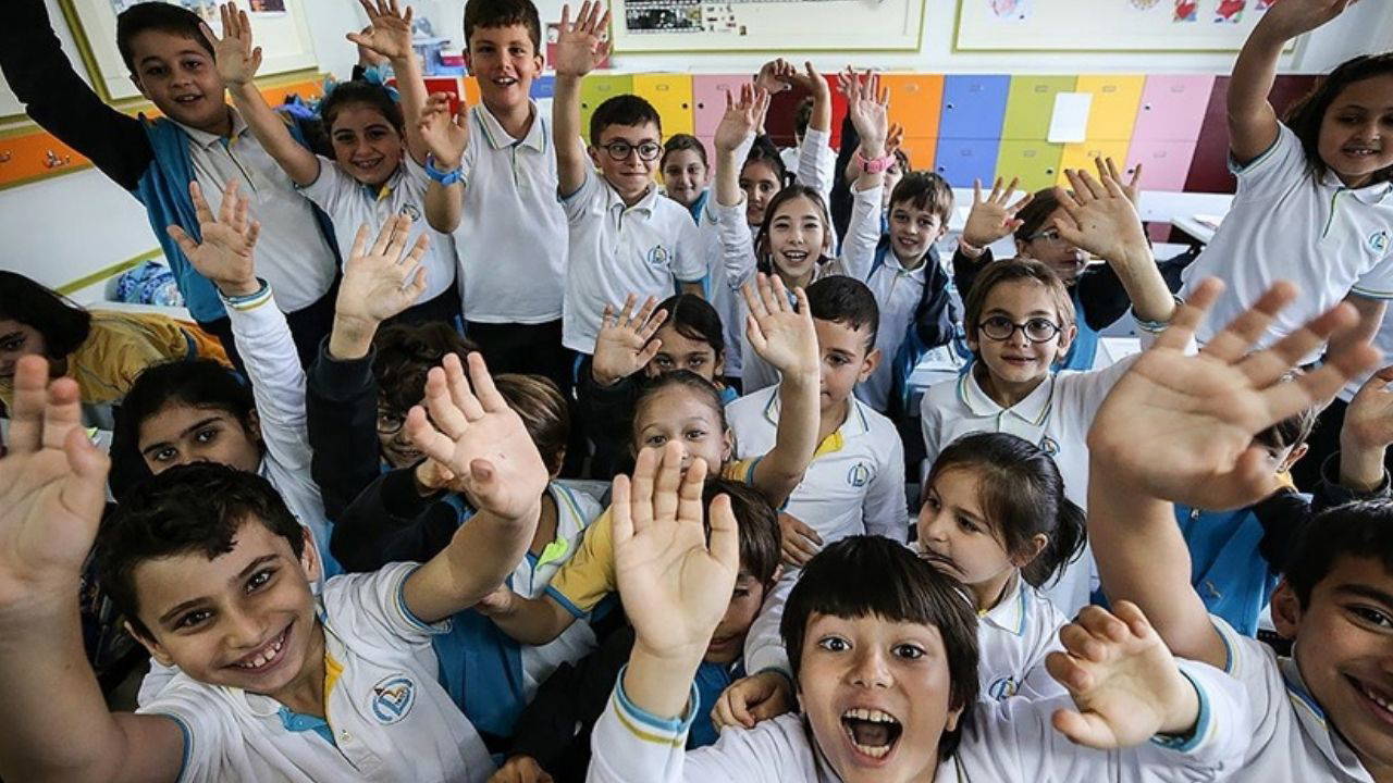 2025 yilinin ilk ara tatili ne zaman kasim ara tatili ne zaman baslayacak nIxzV735