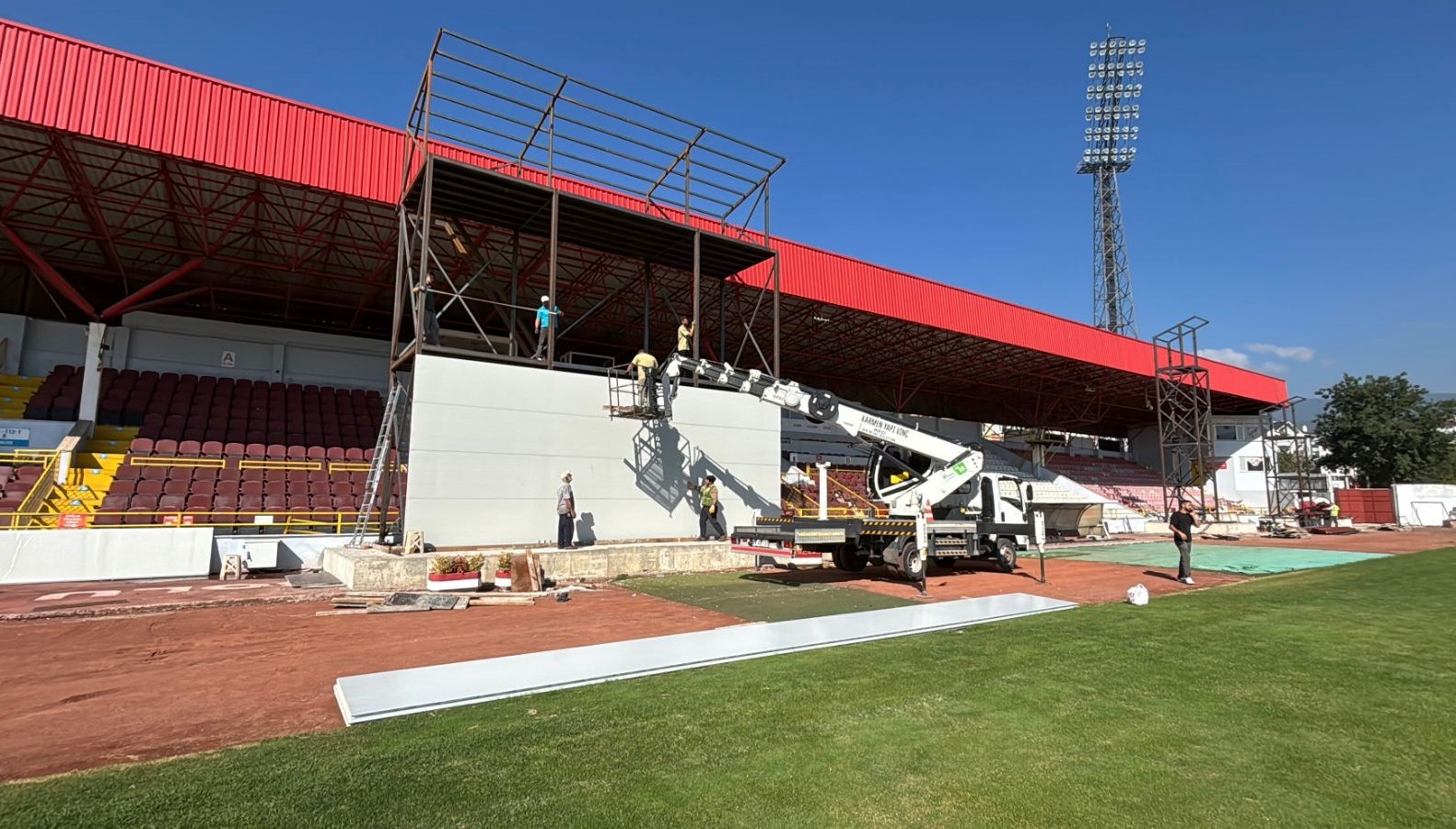 bolu ataturk stadyumundaaylar sonra mac heyecani cX7Y3AIX