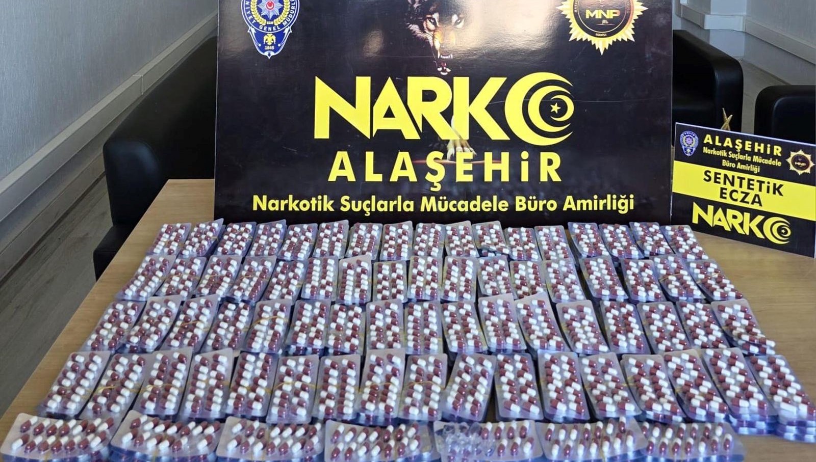 manisada uyusturucu operasyonu 1 tutuklama gtrtO1IG