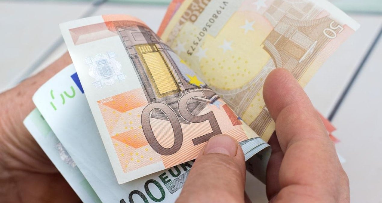 ab dagilma surecinde diyerek ulkenin euroya gecmesini reddetti WFbEbfmX