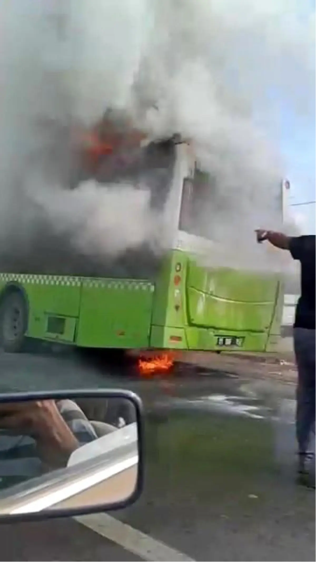 adanada halk otobusu yangin cikardi M4MpMzmU.jpg