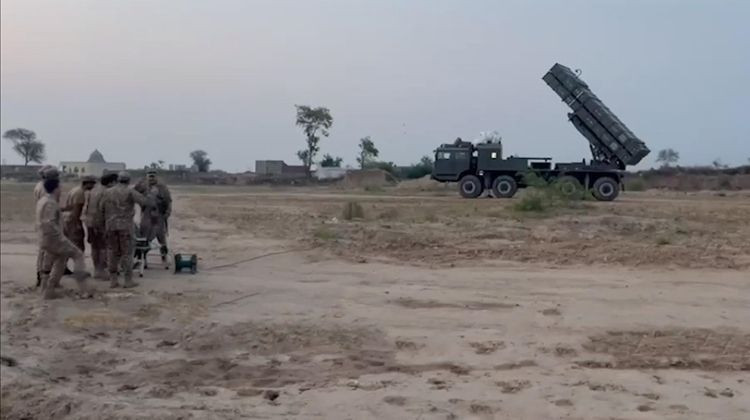 afganistan ve pakistan arasinda sular durulmuyor yeniden catisma cikti pQCwIf5H.jpg