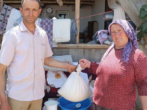 Nato liderlerine ikram edildi turkiyede sadece bir bolgede yapiliyor dedemden babama babamdan bana gecen 2RKOK672